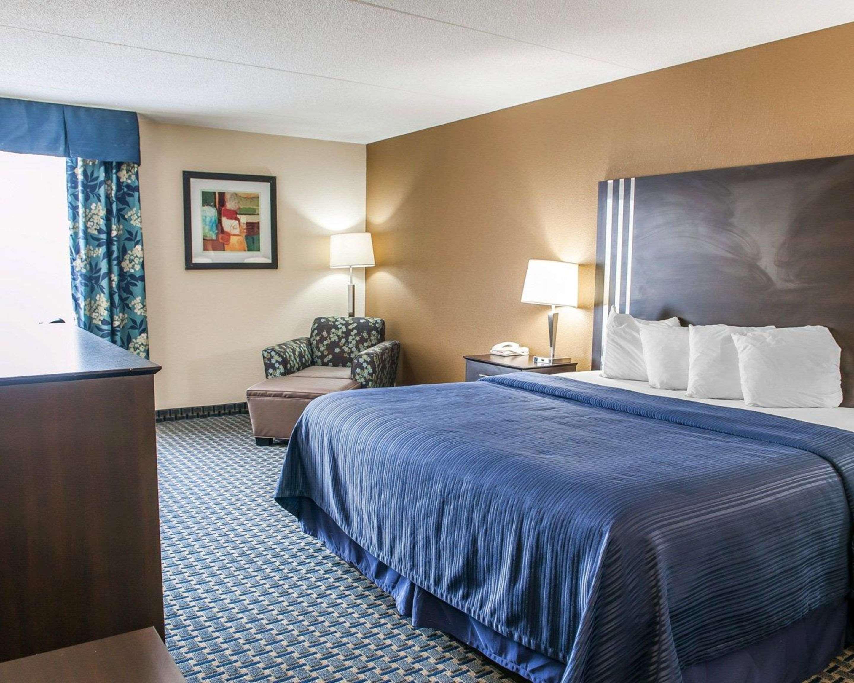 Quality Inn Terre Haute University Area Exterior photo