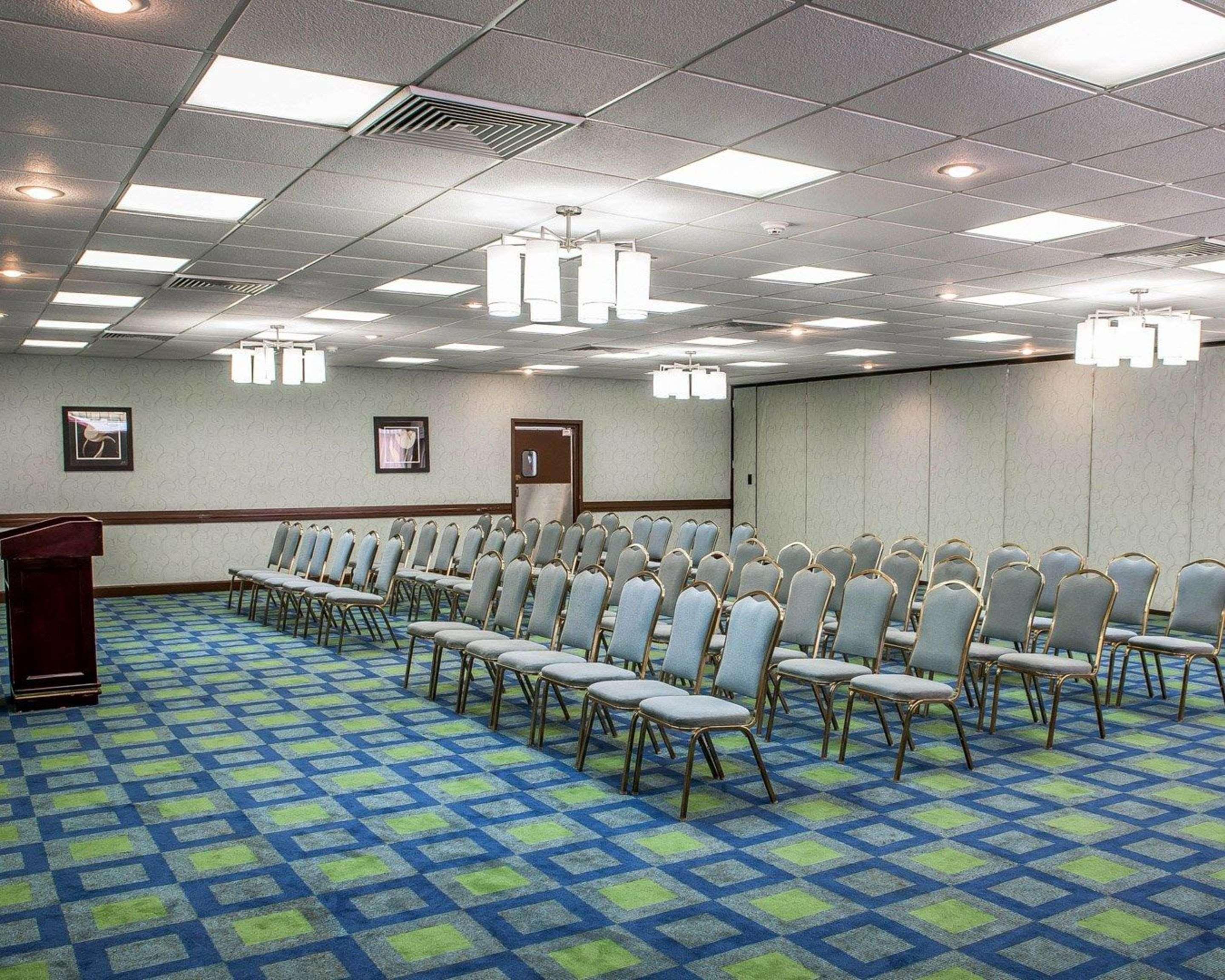 Quality Inn Terre Haute University Area Exterior photo