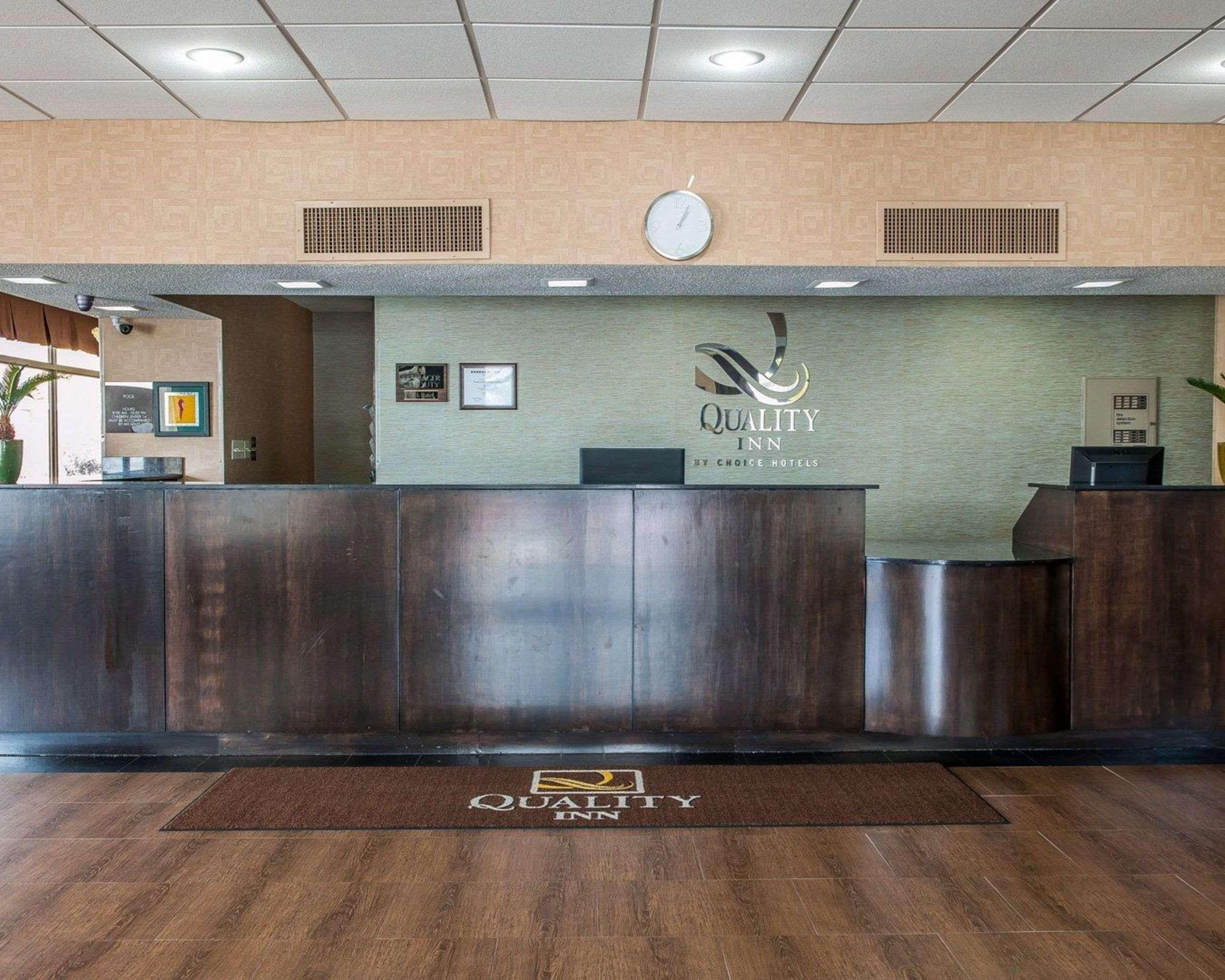 Quality Inn Terre Haute University Area Exterior photo